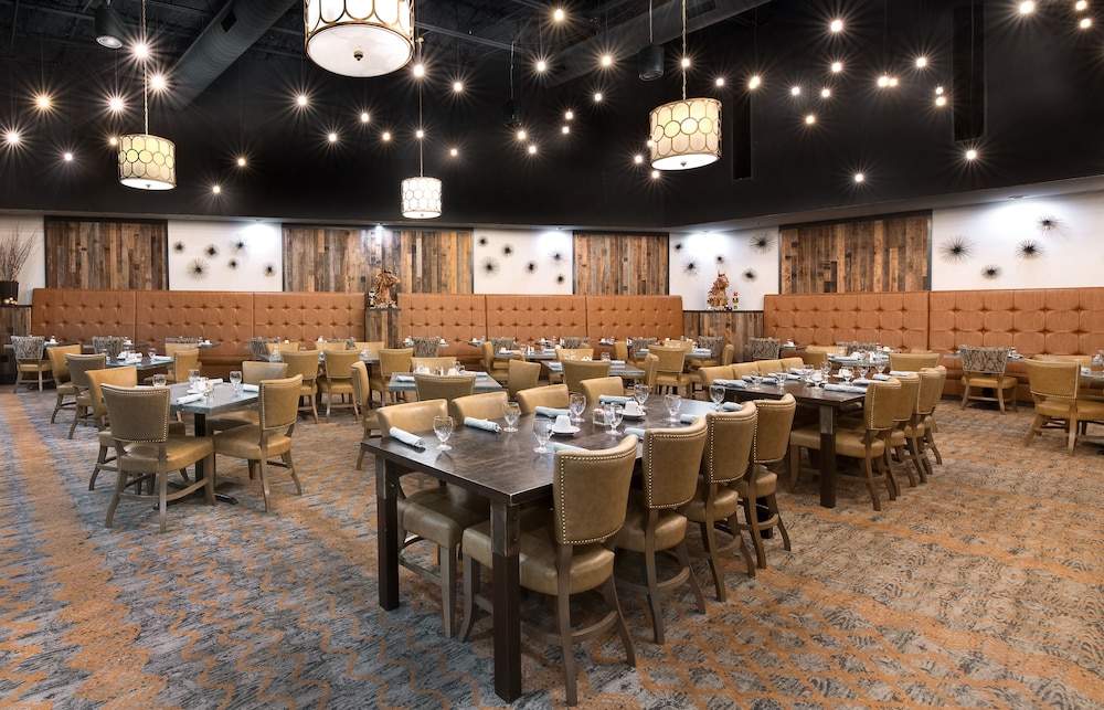 Crowne Plaza Resort Asheville by IHG - photo 37