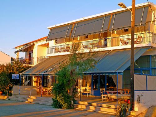 Lefteris - carbon neutral hotel in Polichnitos