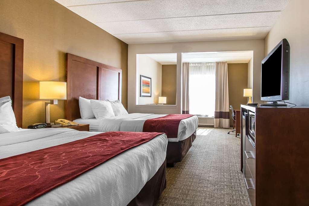 Comfort Suites Richmond - photo 16