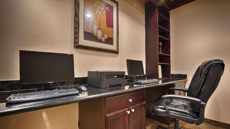 Best Western Plus Manvel Inn & Suites - photo 47