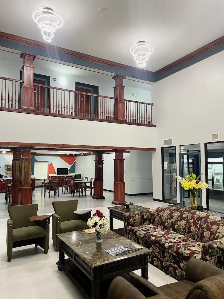 Grand Vista Hotel and Suites - photo 8