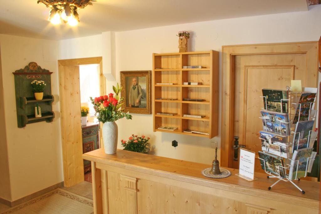 Apartmenthaus Waldhorn — 4-Star Luxury Hotel in Sankt Wolfgang Im Salzkammergut, Austria