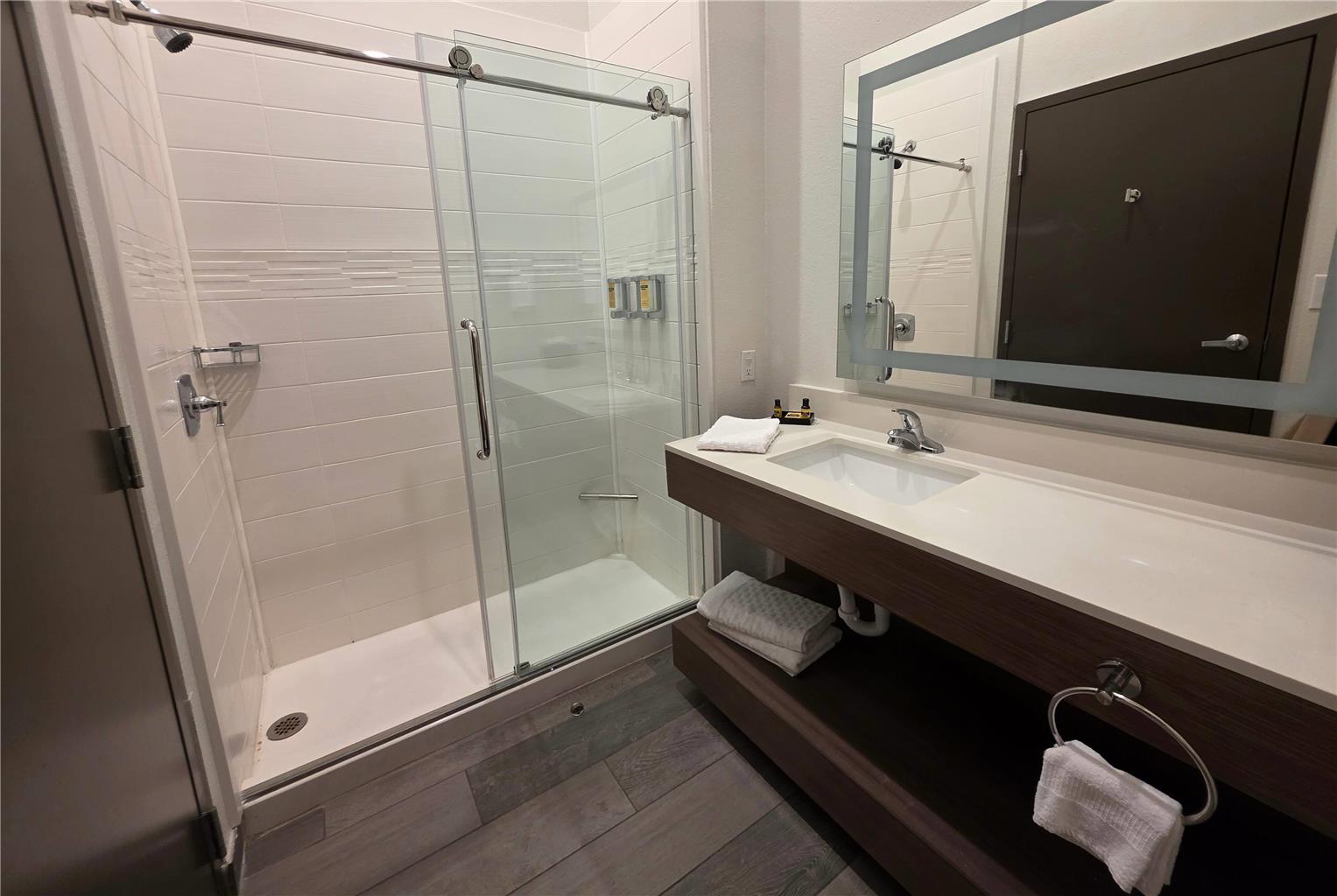 Wingate by Wyndham Austin North - photo 20