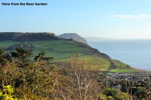 Dolphins Leap — hotel in Charmouth