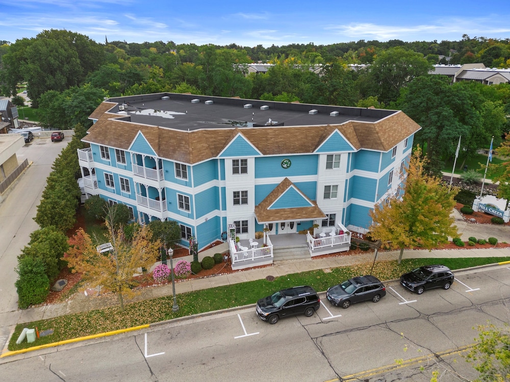 Mill Creek Hotel - carbon neutral hotel in Lake Geneva