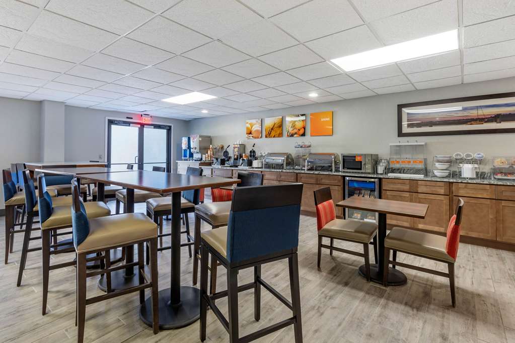 Comfort Suites Southport Oak Island - photo 25