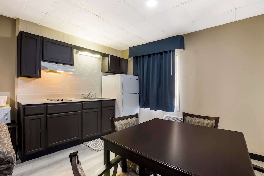 Suburban Studios Millville - photo 10
