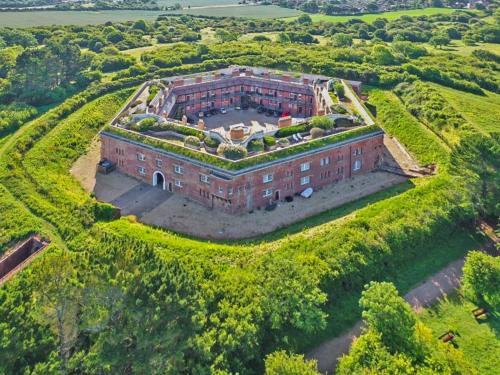 The Tap Room — 5-Star Luxury Hotel in Freshwater, United Kingdom
