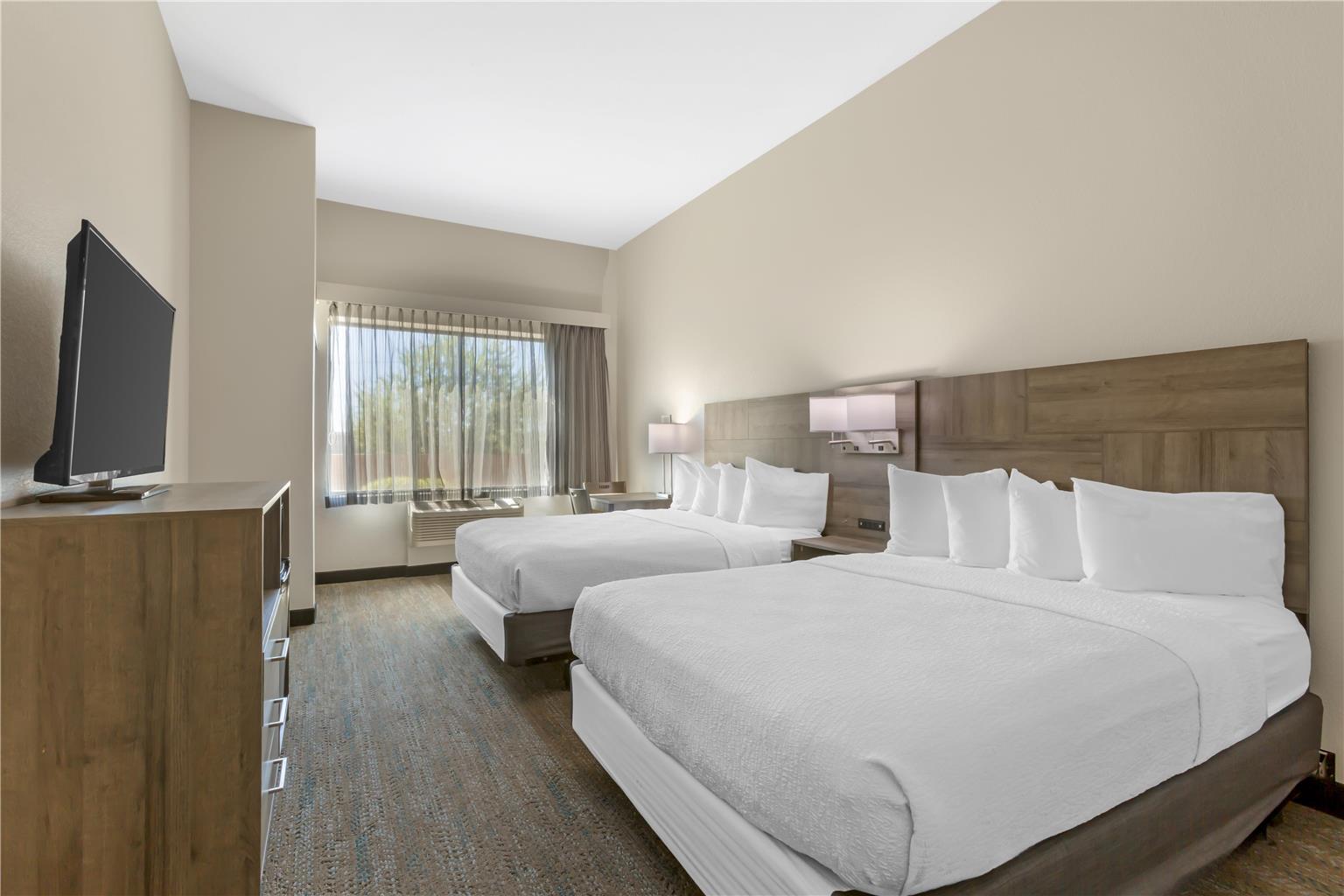 Super 8 by Wyndham Greensboro Coliseum Conv. - photo 8