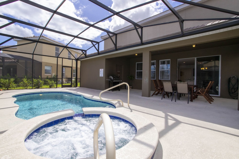 Gorgeous 5Bd w Pool & Jacuzzi @ Solterra Resort 6071 - photo 41