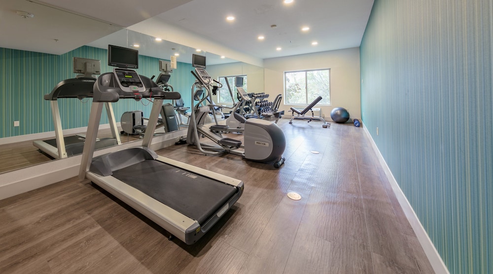 Holiday Inn Express & Suites Hood River by IHG - photo 39