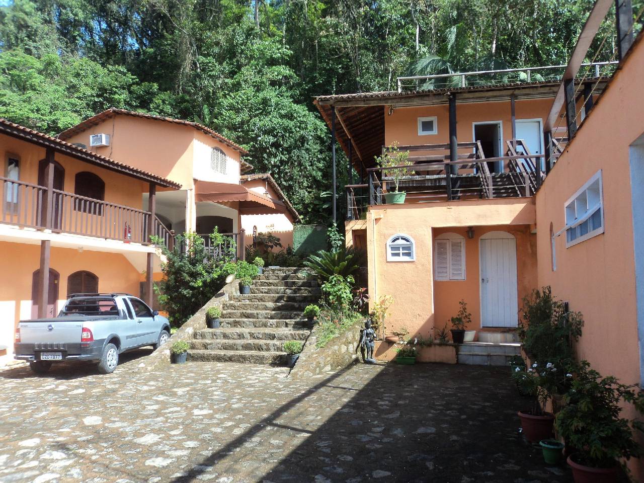 Suites e Flats E Ponto - carbon neutral hotel in Paraty