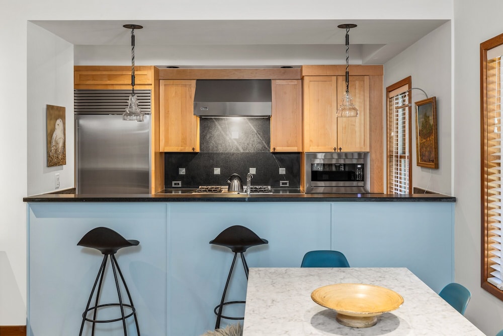Element 52 Auberge Collection - photo 175