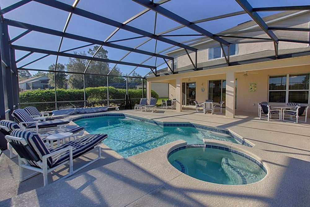 Jewel in the Crown — 4-Star Luxury Hotel in Kissimmee, United States