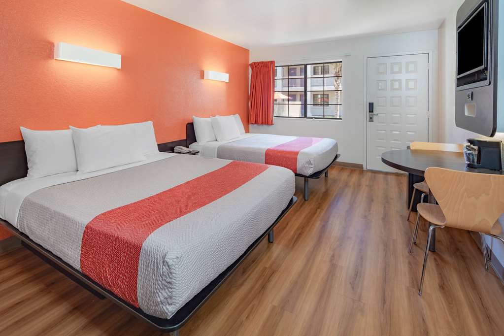 Motel 6 Thousand Oaks CA - photo 18