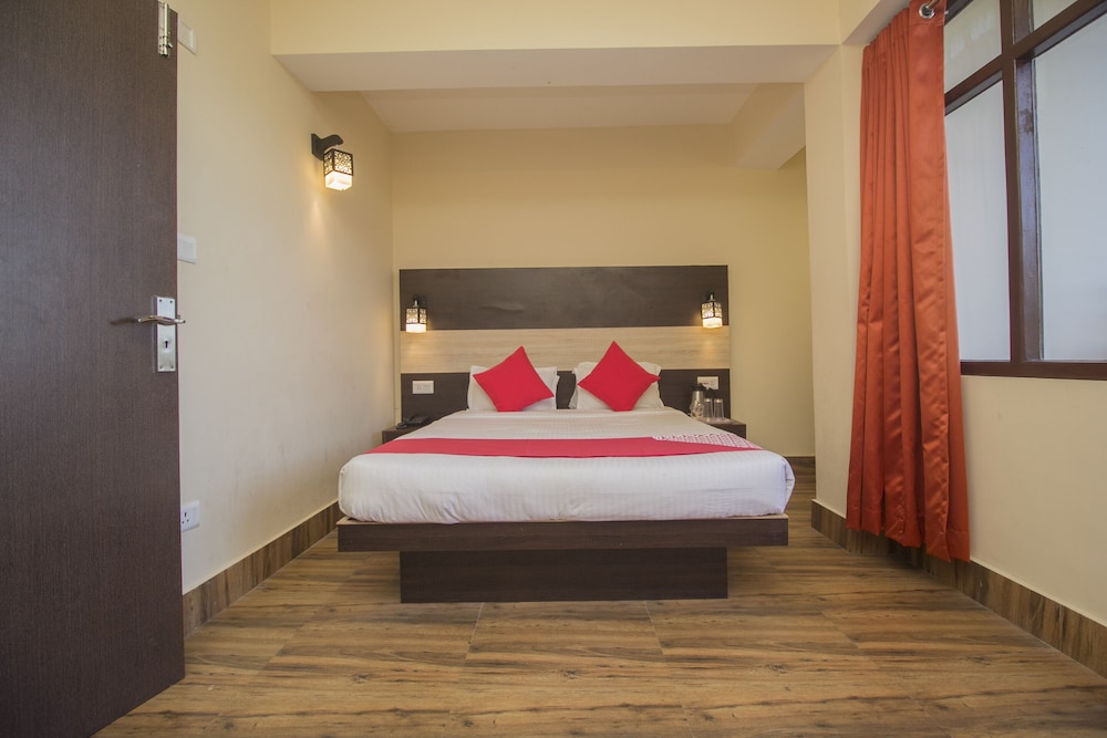 OYO 25087 Hotel Horizon in Gyalshing, India