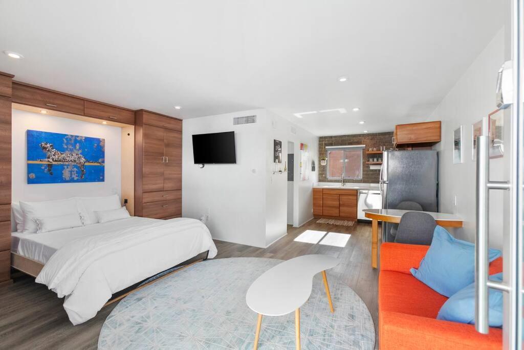 Poolside Studio in Central DTPH Location w Pool — 4-Star Luxury Hotel in Phoenix, United States