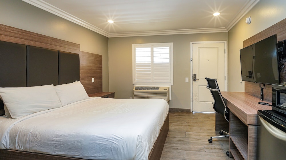 Americas Best Value Inn Antioch - photo 8