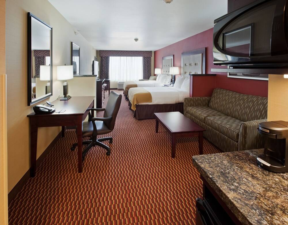 Holiday Inn Express Hotel & Suites Great Falls by IHG - photo 15