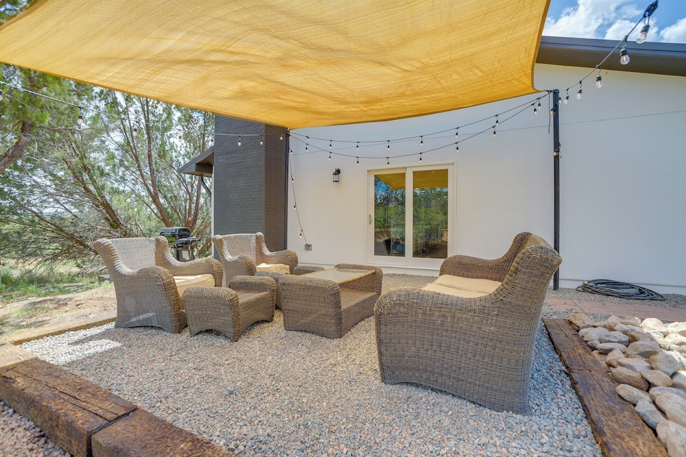 Tranquil Edgewood Retreat With Patio & Grill — hotel in Edgewood
