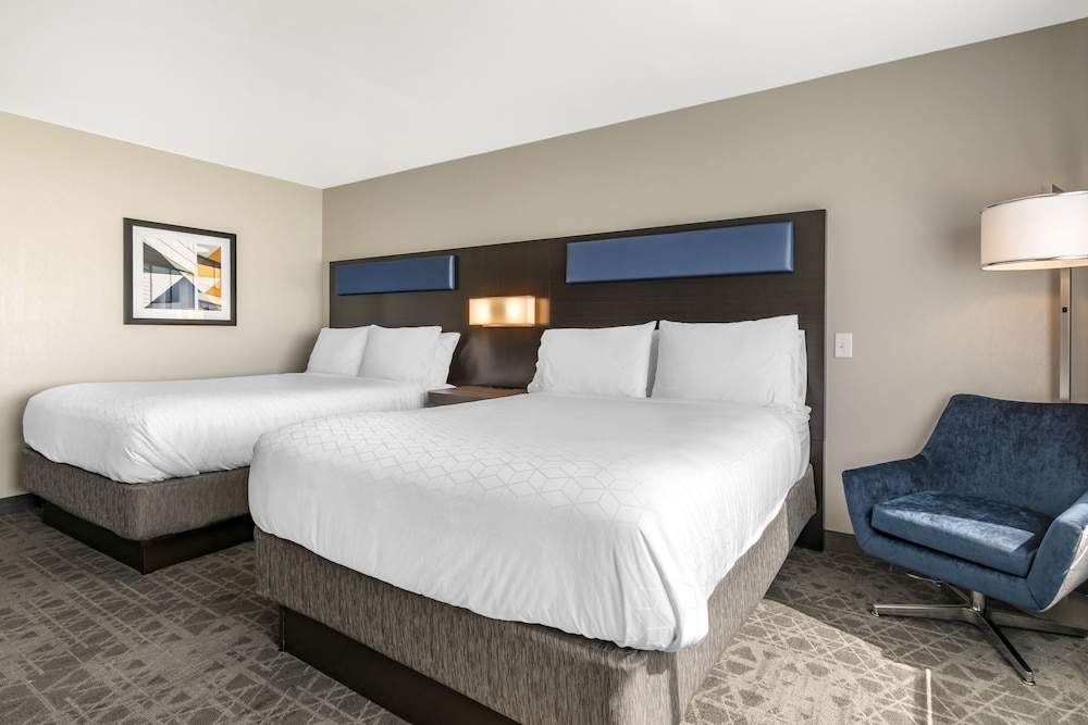 Holiday Inn Express & Suites Carlisle Southwest I 81 by IHG - photo 15