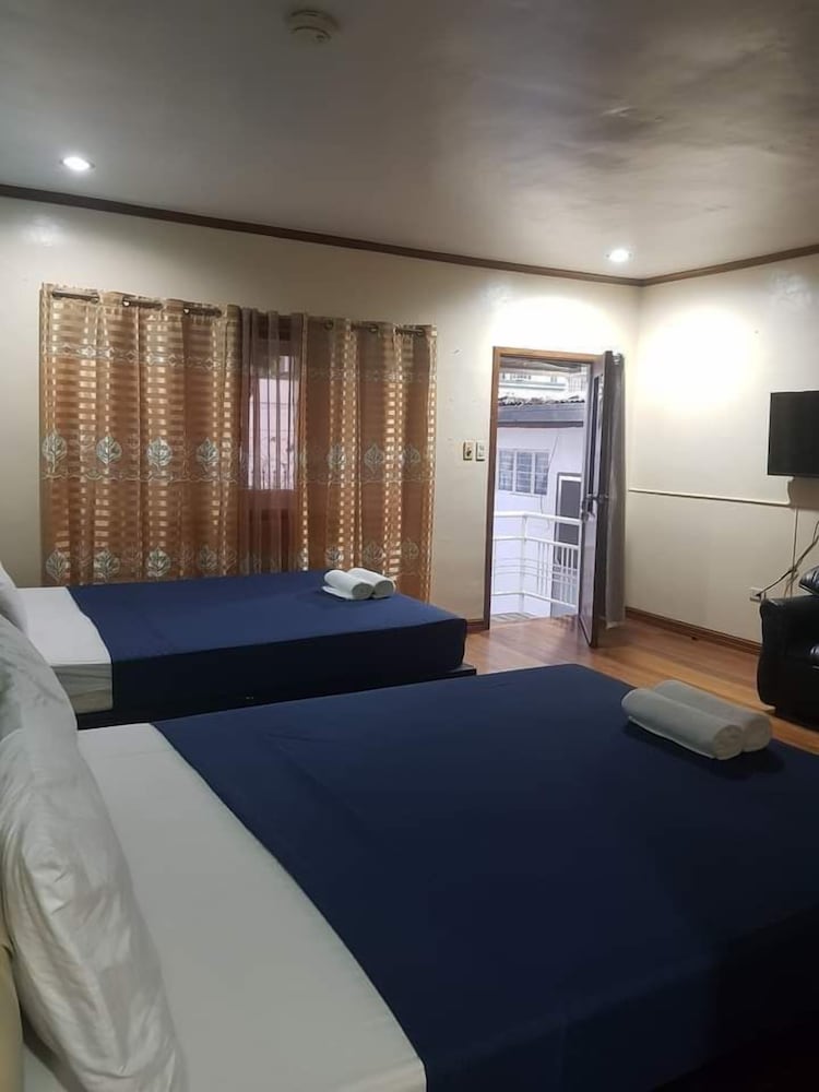 Platinum Hotel — Angeles City — photo 4