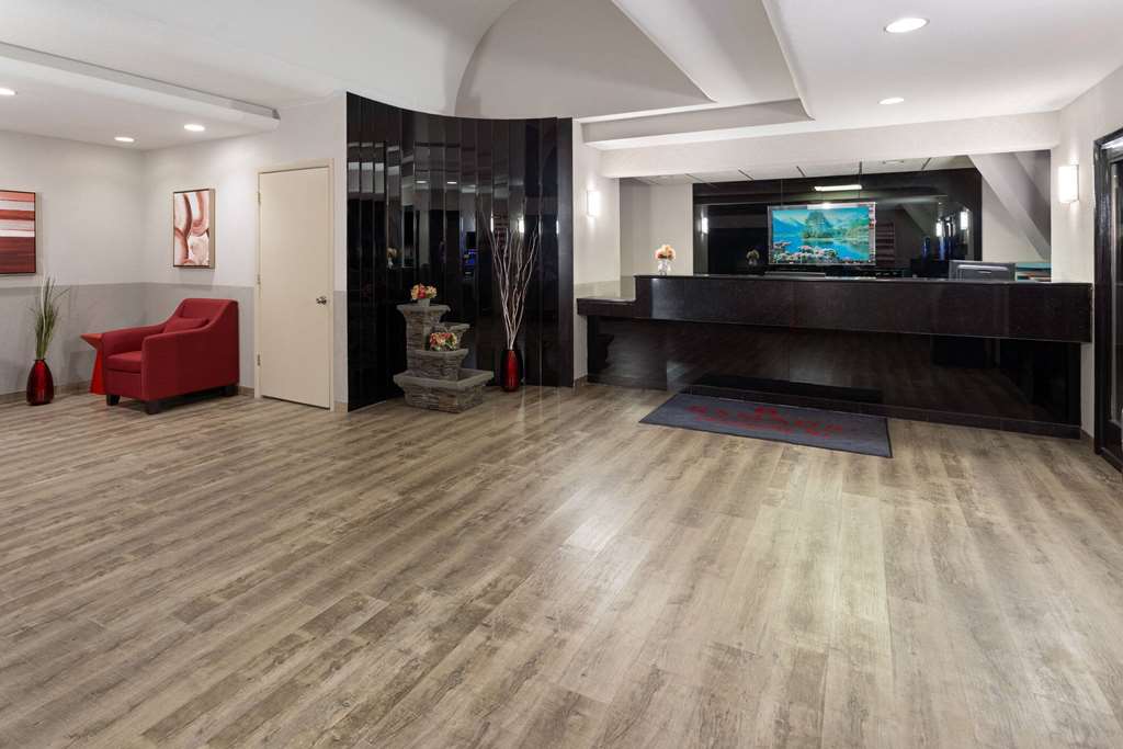 Ramada by Wyndham Parsippany - photo 7