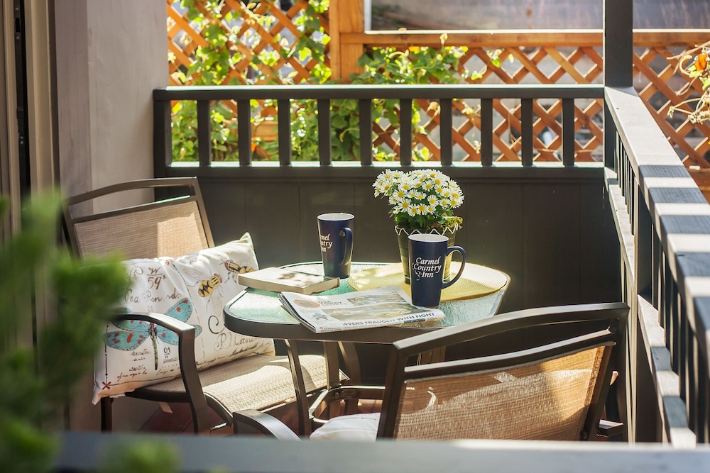 Carmel Country Inn - photo 3