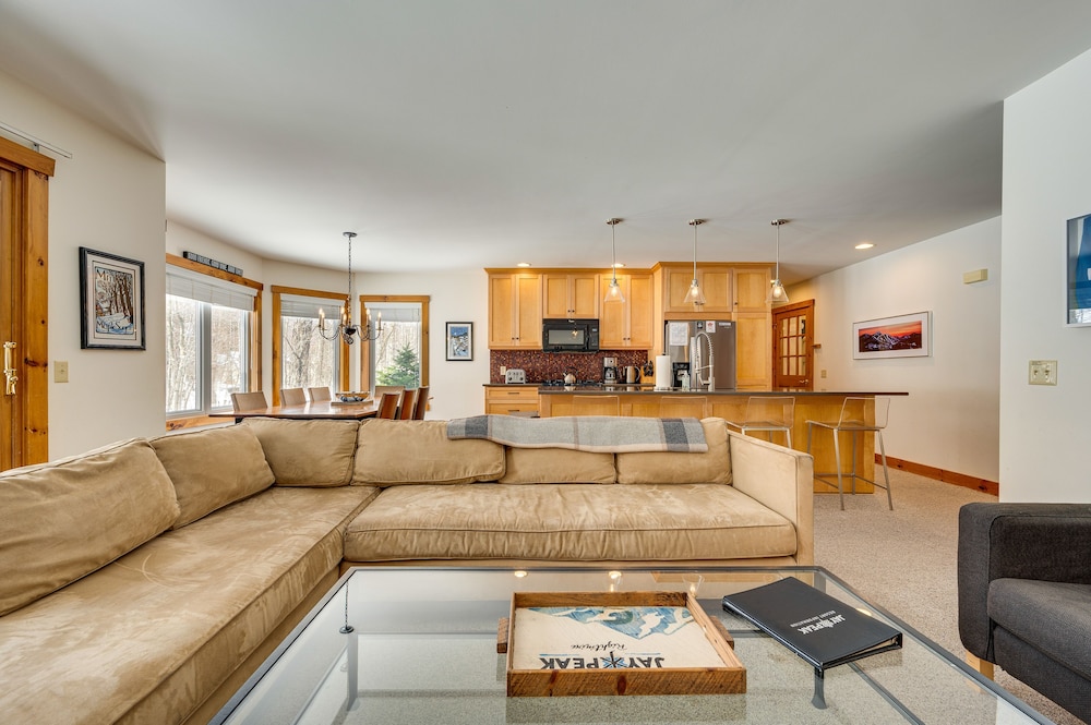 Ski In Resort Family Condo with Deck at Jay Peak - photo 23