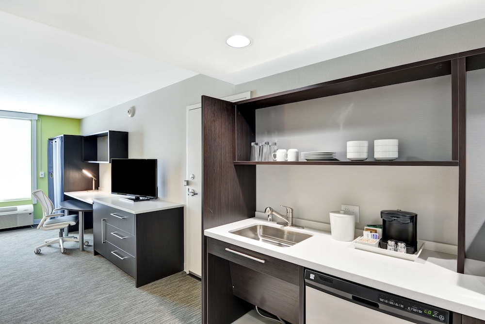 Home2 Suites by Hilton Azusa - photo 8