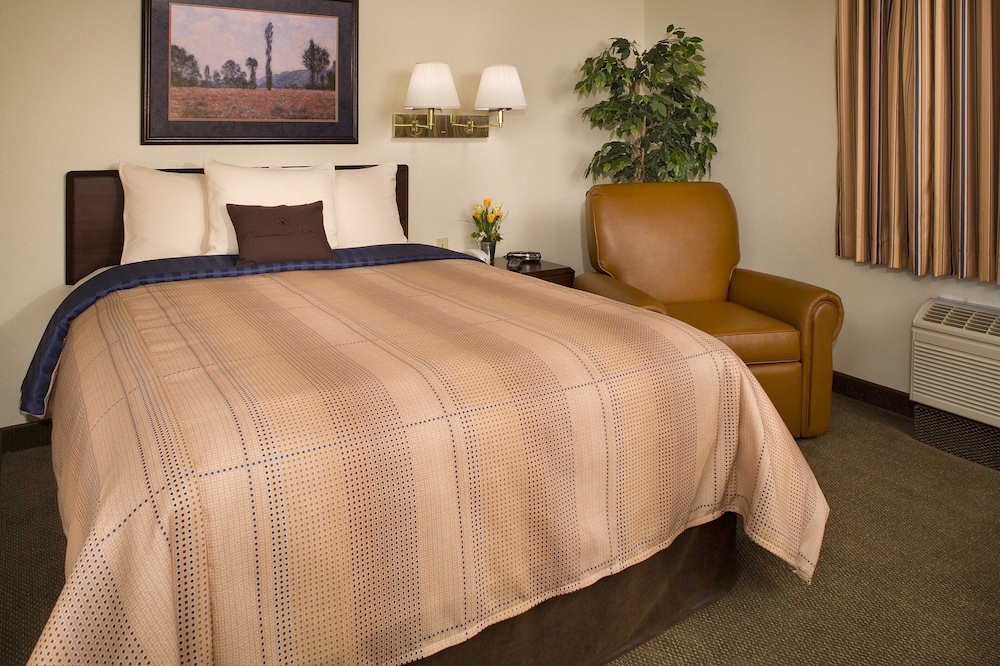 Candlewood Suites New Iberia by IHG - photo 22