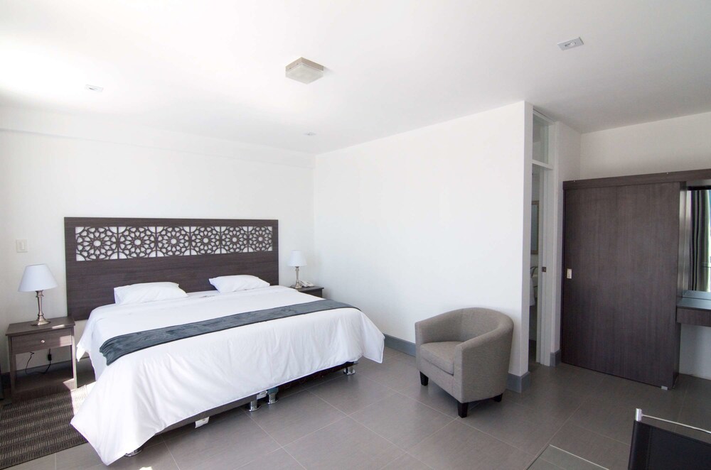 SureStay Plus Hotel by Best Western Tierrasur Colonial — Arequipa — photo 4