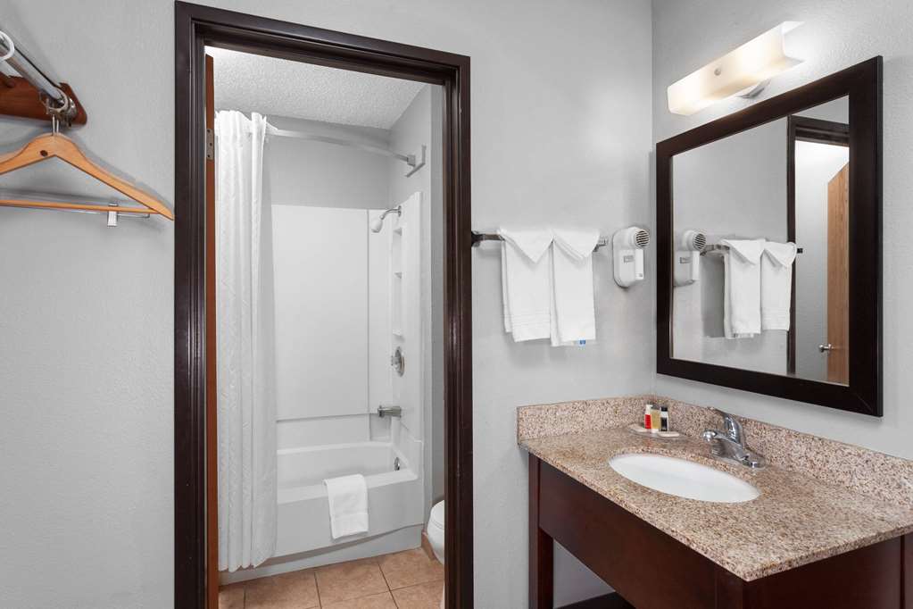 Super 8 by Wyndham Sun Prairie Madison E - photo 30