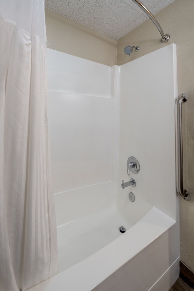 El Rancho Hotel - photo 33