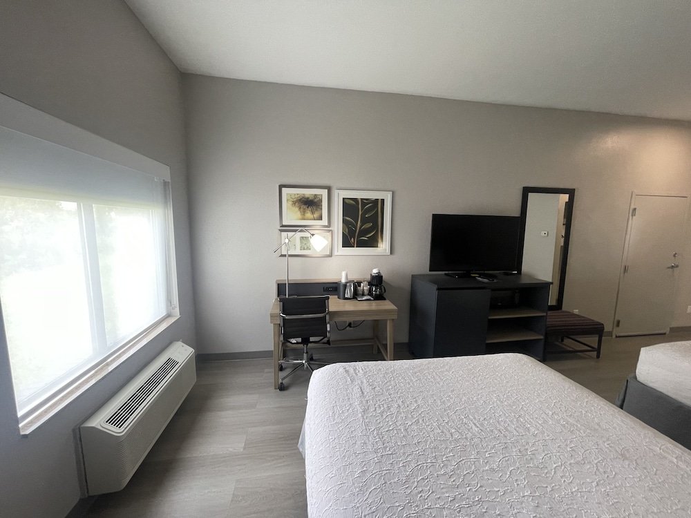 Country Inn & Suites by Radisson Midway Tallahassee West - photo 5