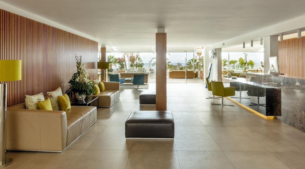 Flamingo Beach Mate — 4-Star Luxury Hotel in Adeje, Spain