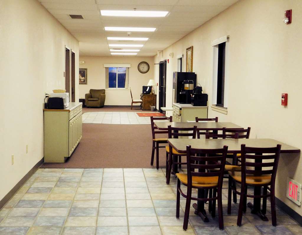 Americas Best Value Inn Fredonia - photo 17