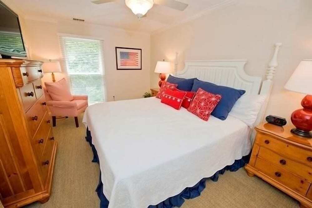 946 Cutter Court at Sea Pines Resort - photo 3