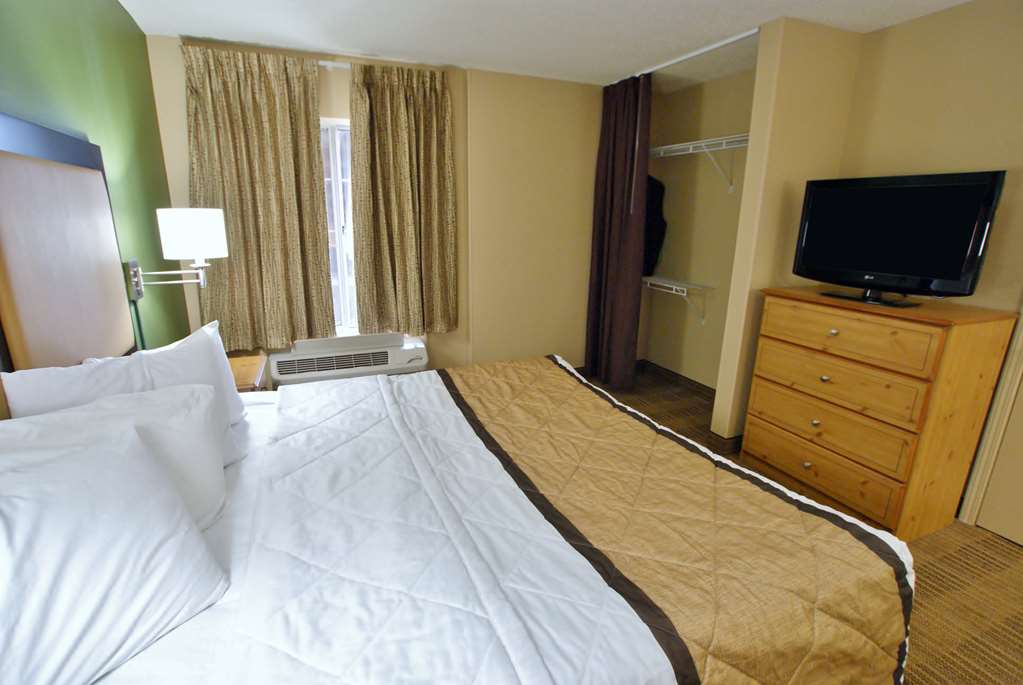Extended Stay America Austin Arboretum South - photo 29