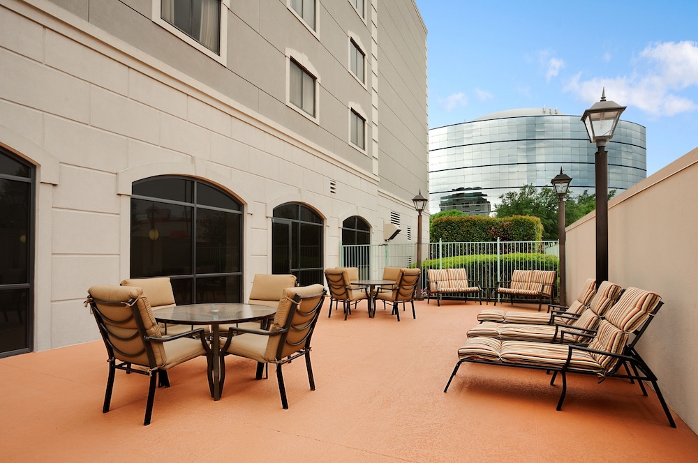 Embassy Suites by Hilton Dulles Airport - photo 50