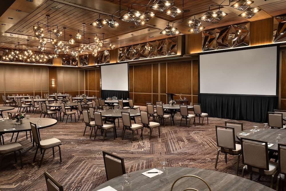 AC Hotel Austin University - photo 92