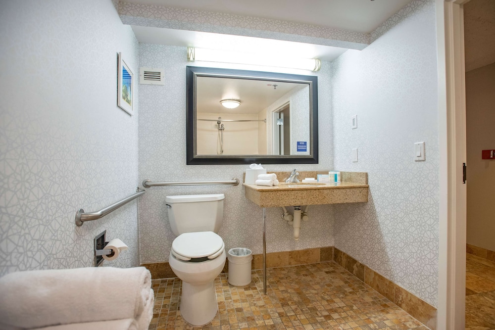 Hampton Inn Pensacola Airport - photo 45