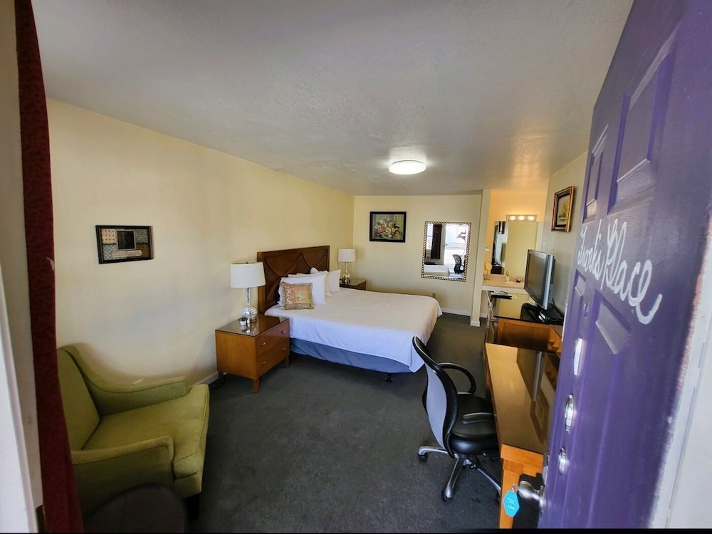 Rose's Motel - photo 35