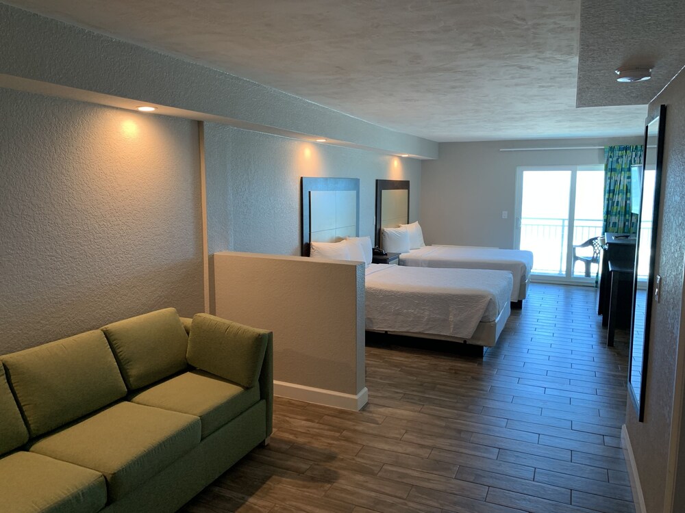 Boardwalk Inn and Suites - photo 22