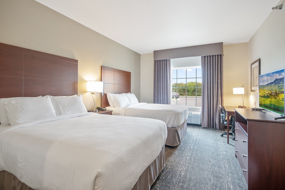 Cobblestone Hotel & Suites Austin - photo 31