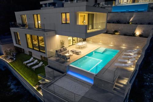 Seaview villa with Wellness Dreams Of Dalmatia II — 4-Star Luxury Hotel in Baska Voda, Croatia