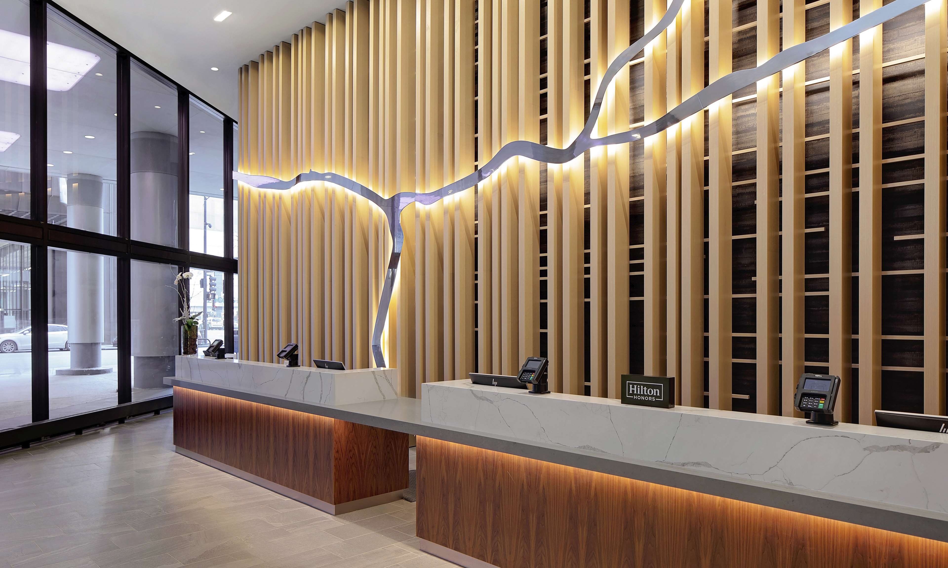 Hilton Grand Vacations Chicago Downtown Magnificent Mile - photo 6