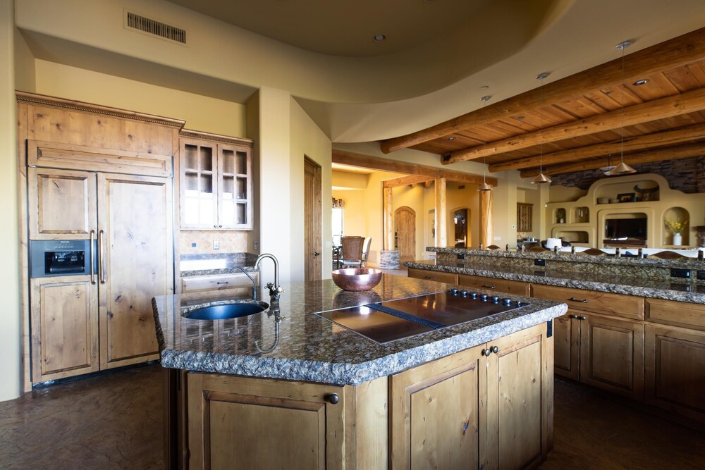 Westland by Avantstay Desert Oasis w Mountain View Pool & Basketball Court Scottsdale - photo 12