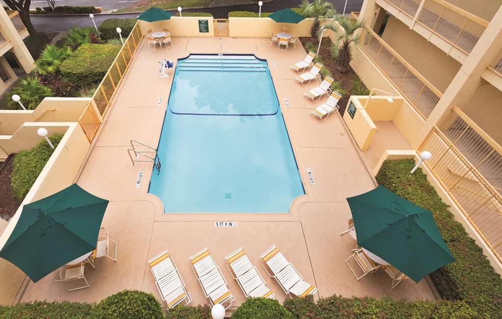 Days Inn by Wyndham Gainesville University I 75 - photo 6