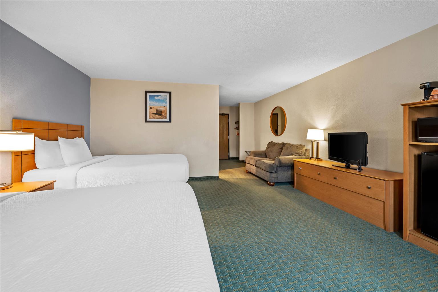 Quality Inn Dubuque on Hwy 20 - photo 32